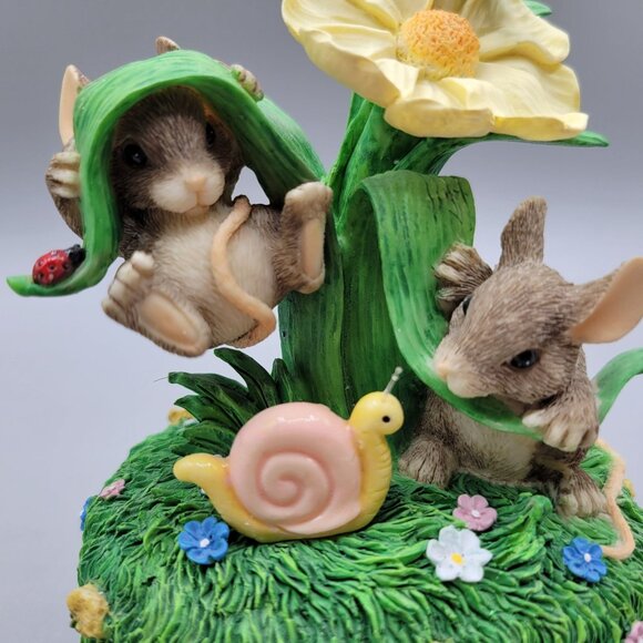 Charming Tails Hangin Around Musical Figurine Mice Snail Flower Silvestri - Picture 2 of 9